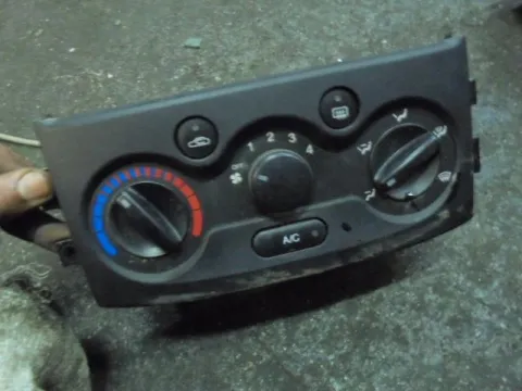 Χειριστήρια Καλοριφέρ για CHEVROLET - DAEWOO KALOS (2003 - 2004) (T200) Χειριστήρια Καλοριφέρ για CHEVROLET - DAEWOO KALOS (2003 - 2004) (T200)