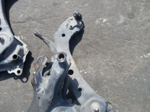 Ψαλίδι Εμπρός Δεξί για TOYOTA RAV-4 (2006 - 2009) (XA30) , (2009 - 2011) (XA30) Ψαλίδι Εμπρός Δεξί για TOYOTA RAV-4 (2006 - 2009) (XA30) , (2009 - 2011) (XA30)