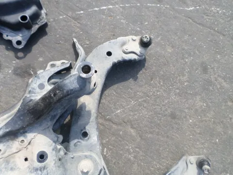 Ψαλίδι Εμπρός Δεξί για TOYOTA COROLLA (2007 - 2010) Ψαλίδι Εμπρός Δεξί για TOYOTA COROLLA (2007 - 2010)