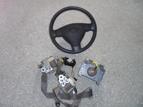 Σετ Αερόσακων Εμπρός (με Ταμπλό) για DAIHATSU CUORE (2007 - ) VIII *Γ* Σετ Αερόσακων Εμπρός (με Ταμπλό) για DAIHATSU CUORE (2007 - ) VIII *Γ*