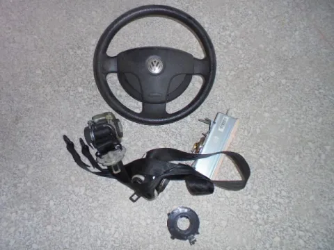 Σετ Αερόσακων Εμπρός (με Ταμπλό) για VW FOX (2005 - ) (5Z1) *Γ* Σετ Αερόσακων Εμπρός (με Ταμπλό) για VW FOX (2005 - ) (5Z1) *Γ*