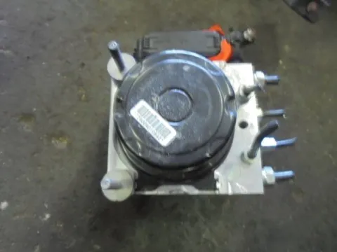 Μονάδα ABS (445400D020) για TOYOTA YARIS (2012 - ) Μονάδα ABS (445400D020) για TOYOTA YARIS (2012 - )