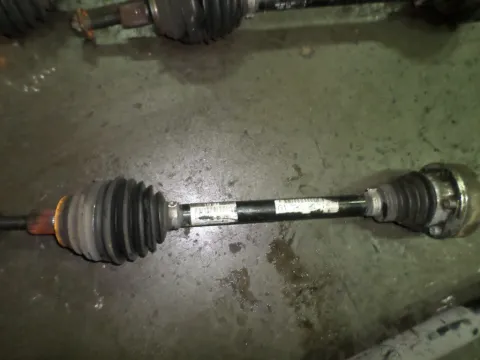 Ημιαξόνιο Εμπρός Αριστερό (1K0407271DJ) για VW GOLF (2004 - 2008) Mk5 (1K1) Ημιαξόνιο Εμπρός Αριστερό (1K0407271DJ) για VW GOLF (2004 - 2008) Mk5 (1K1)