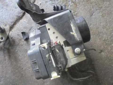 Μονάδα ABS (4454042110) για TOYOTA RAV-4 (2006 - 2009) (XA30) Μονάδα ABS (4454042110) για TOYOTA RAV-4 (2006 - 2009) (XA30)