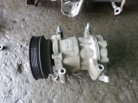 Συμπιεστής A-C (Κομπρέσορας) για RENAULT CLIO (2001 - 2005) (BB_) (CB_) 1400 (K4J 712) (K4J 713) Petrol 95 16 valve Συμπιεστής A-C (Κομπρέσορας) για RENAULT CLIO (2001 - 2005) (BB_) (CB_) 1400 (K4J 712) (K4J 713) Petrol 95 16 valve