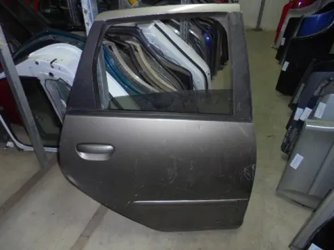 Πόρτα Πίσω Δεξιά για MITSUBISHI COLT (2005 - 2008 ) (CZ) Πόρτα Πίσω Δεξιά για MITSUBISHI COLT (2005 - 2008 ) (CZ)