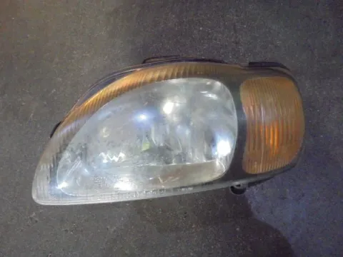 Φανάρι Εμπρός Αριστερό για SUZUKI BALENO (1998 - 2001) (SY) Φανάρι Εμπρός Αριστερό για SUZUKI BALENO (1998 - 2001) (SY)