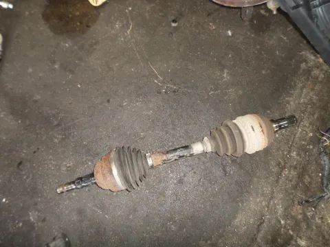 Ημιαξόνιο Εμπρός Αριστερό για OPEL VECTRA (1999 - 2002) B 2000 (X 20 DTL) Diesel 82 Ημιαξόνιο Εμπρός Αριστερό για OPEL VECTRA (1999 - 2002) B 2000 (X 20 DTL) Diesel 82
