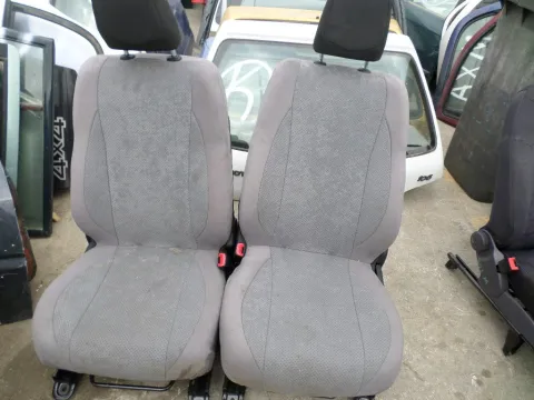 Καθίσματα Εμπρόs Με Αερόσακο για TOYOTA YARIS (2012 - 2014) ( ) *Α* Καθίσματα Εμπρόs Με Αερόσακο για TOYOTA YARIS (2012 - 2014) ( ) *Α*