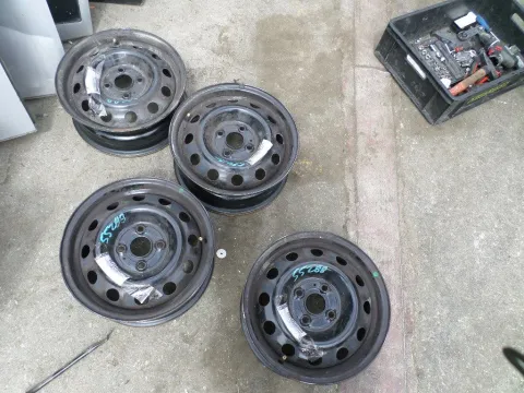 Τροχοί 14αρεs  για HYUNDAI i20 (2009 - 2011) Τροχοί 14αρεs  για HYUNDAI i20 (2009 - 2011)