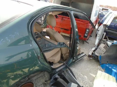 Τροπέτο Πίσω Με Άξονα για NISSAN PRIMERA (1996 - 1999) (P11) Sedan - 4dr , (1999 - 2001) (P11) *Δ* -  Τροπέτο Πίσω Με Άξονα για NISSAN PRIMERA (1996 - 1999) (P11) Sedan - 4dr , (1999 - 2001) (P11) *Δ* -