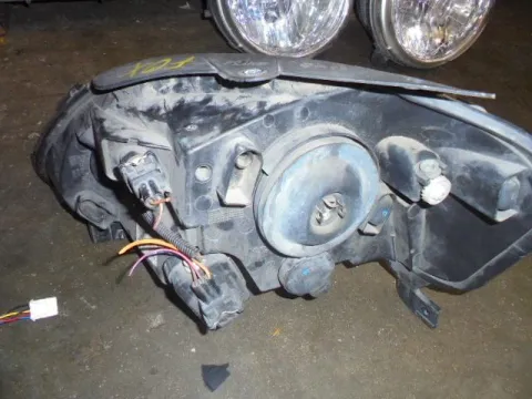Φανάρι Εμπρός Δεξί  για VW FOX (2005 - ) (5Z1) -  Φανάρι Εμπρός Δεξί  για VW FOX (2005 - ) (5Z1) -