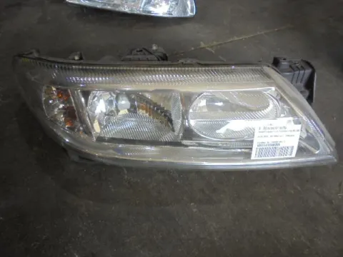 Φανάρι Εμπρός Δεξί για RENAULT LAGUNA (2001 - 2005) (BG) (KG) Φανάρι Εμπρός Δεξί για RENAULT LAGUNA (2001 - 2005) (BG) (KG)