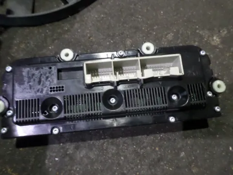 Χειριστήρια Καλοριφέρ για SKODA OCTAVIA (2004 - 2008) 5 (1Z3-5) 1600 (BLF) Petrol 115 FSI , 1600 (BLF) Petrol 115 FSI - 