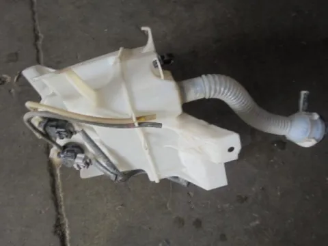 Δοχείο Υαλοκαθαριστήρων Με Μοτέρ για TOYOTA RAV-4 (2006 - 2009) (XA30) , (2009 - 2011) (XA30) Δοχείο Υαλοκαθαριστήρων Με Μοτέρ για TOYOTA RAV-4 (2006 - 2009) (XA30) , (2009 - 2011) (XA30)
