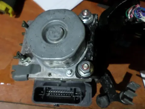 Μονάδα ABS 4454002500 για TOYOTA AURIS (2013 - ) Μονάδα ABS 4454002500 για TOYOTA AURIS (2013 - )