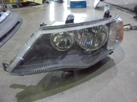 Φανάρι Εμπρός Αριστερό για MITSUBISHI OUTLANDER (2007 - 2012) (CW) Φανάρι Εμπρός Αριστερό για MITSUBISHI OUTLANDER (2007 - 2012) (CW)