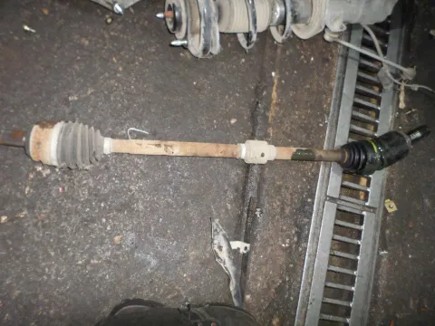 Ημιαξόνιο Εμπρός Δεξί για MITSUBISHI LANCER (2008 - ) (CX-CY) 2000 (BKD) Diesel 140 DI-D Ημιαξόνιο Εμπρός Δεξί για MITSUBISHI LANCER (2008 - ) (CX-CY) 2000 (BKD) Diesel 140 DI-D