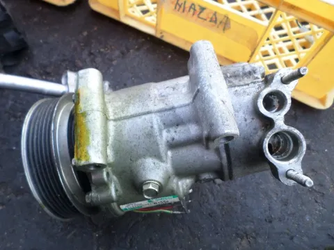 Συμπιεστής A-C (Κομπρέσορας) για MINI MINI COOPER (2004 - 2006) Συμπιεστής A-C (Κομπρέσορας) για MINI MINI COOPER (2004 - 2006)