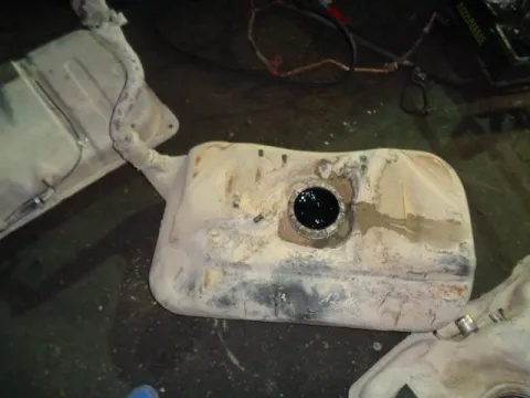 Δεξαμενή Καυσίμου (Ρεζερβουάρ) για VW PASSAT (1993 - 1996) (3A2 - 35I) *Δ* 57792 Δεξαμενή Καυσίμου (Ρεζερβουάρ) για VW PASSAT (1993 - 1996) (3A2 - 35I) *Δ* 57792