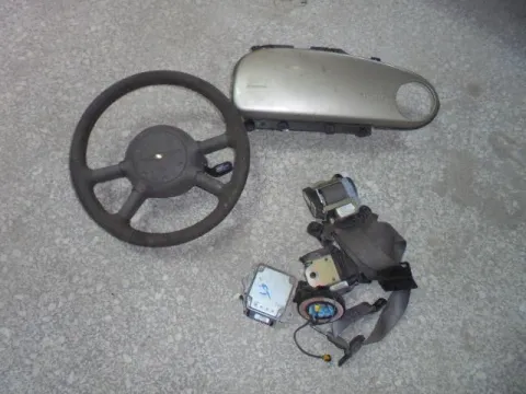 Σετ Αερόσακων Εμπρός (με Καπάκι) για CHRYSLER PT CRUISER (2000 - 2005) (PT) *Γ* Σετ Αερόσακων Εμπρός (με Καπάκι) για CHRYSLER PT CRUISER (2000 - 2005) (PT) *Γ*