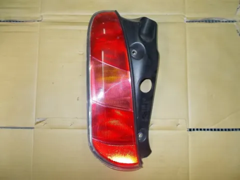 Φανάρι Πίσω Αριστερό για LANCIA YPSILON (2003 - 2006) (843) Φανάρι Πίσω Αριστερό για LANCIA YPSILON (2003 - 2006) (843)