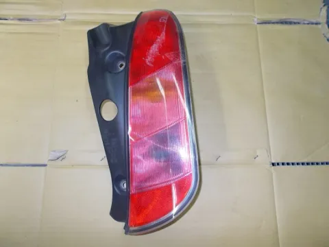 Φανάρι Πίσω Δεξί για LANCIA YPSILON (2003 - 2006) (843) Φανάρι Πίσω Δεξί για LANCIA YPSILON (2003 - 2006) (843)