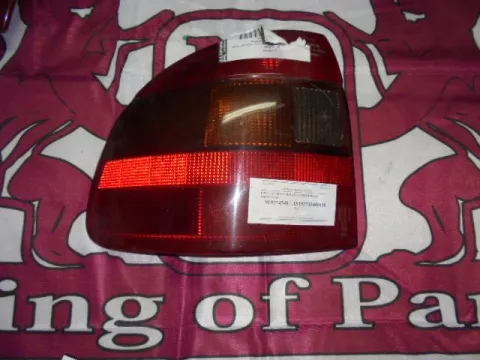 Φανάρι Πίσω Αριστερό Ραγισμένο Φυμέ για OPEL ASTRA (1991 - 1994) F Cabrio - 2dr , Sedan - 4dr , (1995 - 1998) F Φανάρι Πίσω Αριστερό Ραγισμένο Φυμέ για OPEL ASTRA (1991 - 1994) F Cabrio - 2dr , Sedan - 4dr , (1995 - 1998) F