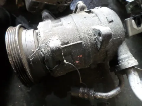 Συμπιεστής A-C (Κομπρέσορας) για NISSAN SERENA (1997 - 2001) (C23) Συμπιεστής A-C (Κομπρέσορας) για NISSAN SERENA (1997 - 2001) (C23)