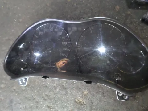 Κοντέρ για TOYOTA AVENSIS (2006 - 2008) (T250) Κοντέρ για TOYOTA AVENSIS (2006 - 2008) (T250)