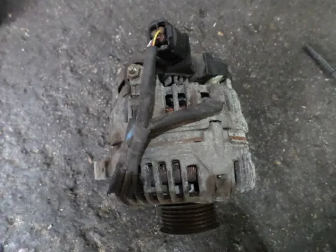 Δυναμό - Εναλλάκτης για AUDI A3 (2000 - 2003) (8L) Δυναμό - Εναλλάκτης για AUDI A3 (2000 - 2003) (8L)