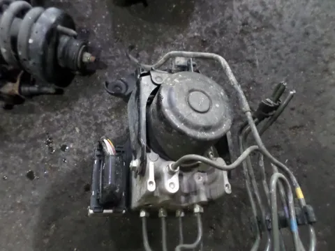 Μονάδα ABS (44540-42100) για TOYOTA RAV-4 (2006 - 2009) (XA30) Μονάδα ABS (44540-42100) για TOYOTA RAV-4 (2006 - 2009) (XA30)