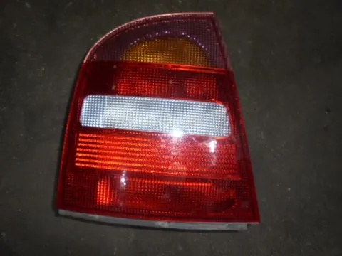 Φανάρι Πίσω Αριστερό για SKODA OCTAVIA (1997 - 2000) 4 (1U2-5) Hatchback - 5dr Φανάρι Πίσω Αριστερό για SKODA OCTAVIA (1997 - 2000) 4 (1U2-5) Hatchback - 5dr