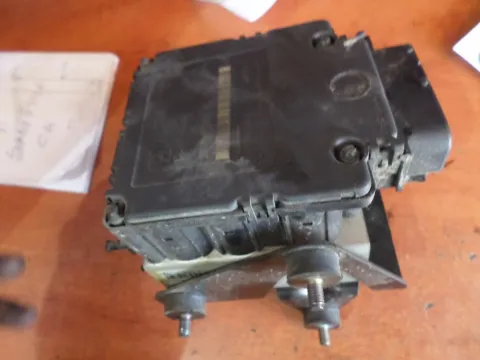Μονάδα ABS 9625975480 για CITROEN XANTIA (1995 - 1998) (X1) Μονάδα ABS 9625975480 για CITROEN XANTIA (1995 - 1998) (X1)