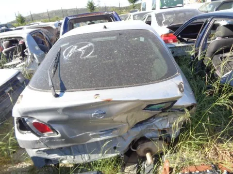 Τροπέτο Πίσω Με Άξονα για NISSAN PRIMERA (1999 - 2001) (P11) Liftback - 5dr *Δ* Τροπέτο Πίσω Με Άξονα για NISSAN PRIMERA (1999 - 2001) (P11) Liftback - 5dr *Δ*