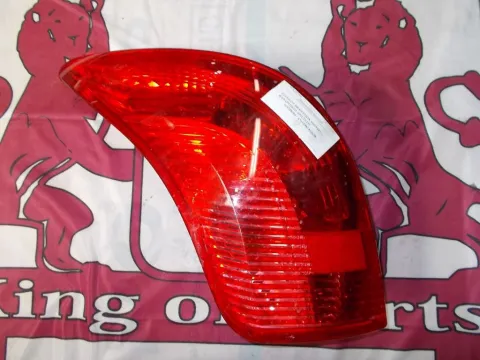 Φανάρι Πίσω Αριστερό Ραγισμένο για PEUGEOT 308 (2008 - 2011) S-Wagon - 5dr Φανάρι Πίσω Αριστερό Ραγισμένο για PEUGEOT 308 (2008 - 2011) S-Wagon - 5dr