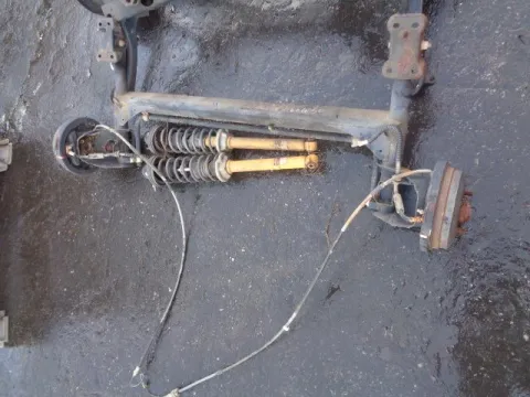 Πίσω Άξονας Ταμπούρα για FORD ESCORT (1992 - 1995) MK6 *ΔΒ* Πίσω Άξονας Ταμπούρα για FORD ESCORT (1992 - 1995) MK6 *ΔΒ*