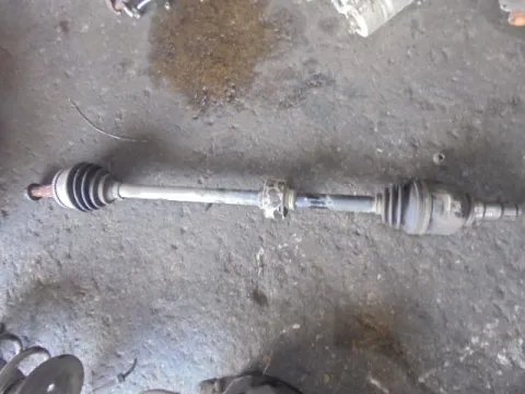 Ημιαξόνιο Εμπρός Δεξί Με ABS για TOYOTA AVENSIS (2003 - 2006) (T250) Ημιαξόνιο Εμπρός Δεξί Με ABS για TOYOTA AVENSIS (2003 - 2006) (T250)