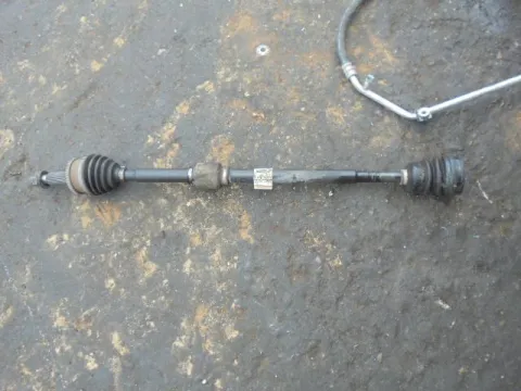 Ημιαξόνιο Εμπρός Δεξί Με ABS για HYUNDAI i30 (2007 - 2012) Ημιαξόνιο Εμπρός Δεξί Με ABS για HYUNDAI i30 (2007 - 2012)