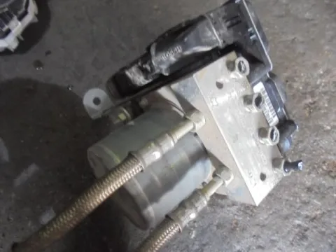 Μονάδα ABS (0265230168) για MITSUBISHI COLT (2008 - ) (JZ3) Μονάδα ABS (0265230168) για MITSUBISHI COLT (2008 - ) (JZ3)