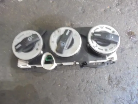 Όργανα Ταμπλό Χειριστήρια Καλοριφέρ για MITSUBISHI COLT (2008 - ) (JZ3) Όργανα Ταμπλό Χειριστήρια Καλοριφέρ για MITSUBISHI COLT (2008 - ) (JZ3)