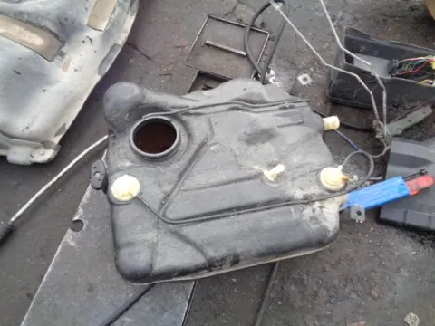 Δεξαμενή Καυσίμου (Ρεζερβουάρ) για FORD C-MAX (2003 - 2006) Mk1a (C214) *Δ* 61280 Δεξαμενή Καυσίμου (Ρεζερβουάρ) για FORD C-MAX (2003 - 2006) Mk1a (C214) *Δ* 61280