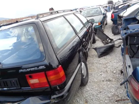 Τροπέτο Αμάξι κομπλέ Με Μηχανή , Σασμάν (AEK) , Με A/C , Χ. Άξονα Πίσω με Ζαντολάστιχα 195/60/14 * για VW PASSAT (1993 - 1996) (3A2 - 35I) S-Wagon - 5dr 1600 (AEK) Petrol 101 *Δ* - 