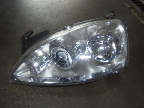 Φανάρι Εμπρός Αριστερό Τρίλαμπο για OPEL CORSA (2004 - 2006) C Φανάρι Εμπρός Αριστερό Τρίλαμπο για OPEL CORSA (2004 - 2006) C