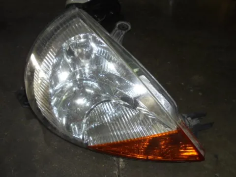 Φανάρι Εμπρός Δεξί για FORD KA (1997 - 2008) (RB) Φανάρι Εμπρός Δεξί για FORD KA (1997 - 2008) (RB)