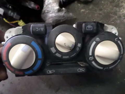 Χειριστήρια Καλοριφέρ για NISSAN MICRA (2003 - 2005) (K12) 1400 CR14DE petrol 88 Χειριστήρια Καλοριφέρ για NISSAN MICRA (2003 - 2005) (K12) 1400 CR14DE petrol 88