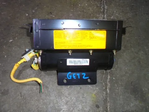 Αερόσακος Εμπρός Συνοδηγού για HYUNDAI GETZ (2002 - 2005) (TB) Αερόσακος Εμπρός Συνοδηγού για HYUNDAI GETZ (2002 - 2005) (TB)