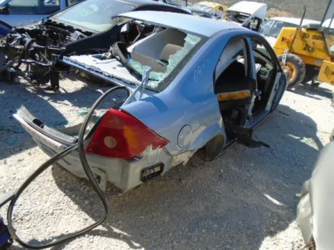 Τροπέτο Πίσω Χωρίς Άξονα Με Θόλουs Και Σασί για FORD MONDEO (2000 - 2003) Mk3a (B4Y) Sedan - 4dr *Δ* -  Τροπέτο Πίσω Χωρίς Άξονα Με Θόλουs Και Σασί για FORD MONDEO (2000 - 2003) Mk3a (B4Y) Sedan - 4dr *Δ* -