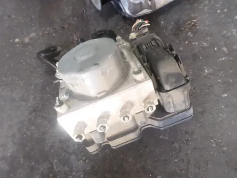 Μονάδα ABS (445100H020) για CITROEN C1 (2012 - 2014) , PEUGEOT 107 (2010 - 2013) , TOYOTA AYGO Μονάδα ABS (445100H020) για CITROEN C1 (2012 - 2014) , PEUGEOT 107 (2010 - 2013) , TOYOTA AYGO