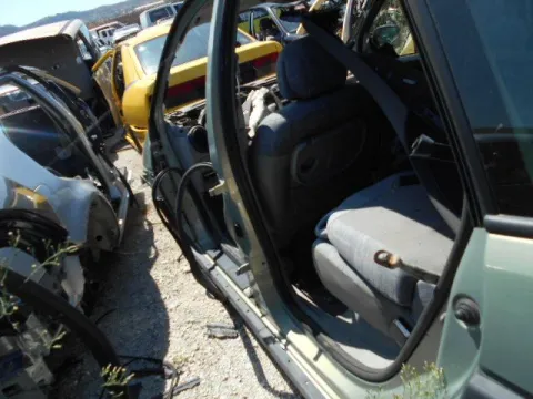Τροπέτο Πίσω Με Άξονα Με Θόλουs Και Σασί για RENAULT SCENIC (1999 - 2003) RX4 4x4 MPV - ΠΟΛΥΜΟΡΦΙΚΑ - 5dr *Δ* -  Τροπέτο Πίσω Με Άξονα Με Θόλουs Και Σασί για RENAULT SCENIC (1999 - 2003) RX4 4x4 MPV - ΠΟΛΥΜΟΡΦΙΚΑ - 5dr *Δ* -